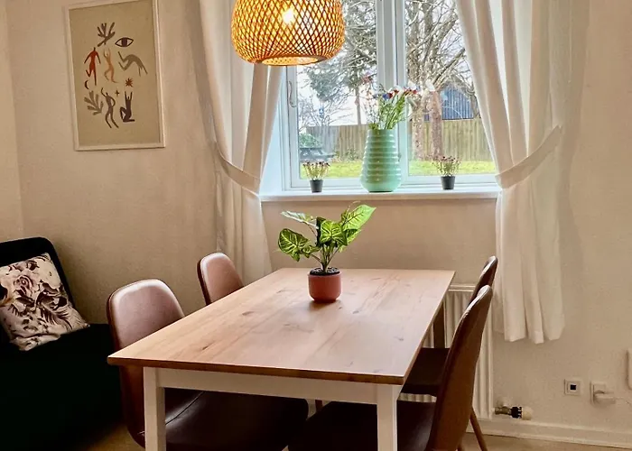 5 Minute Walk To Lego House - 50m2 - Unit A - Garden On Site * Billund